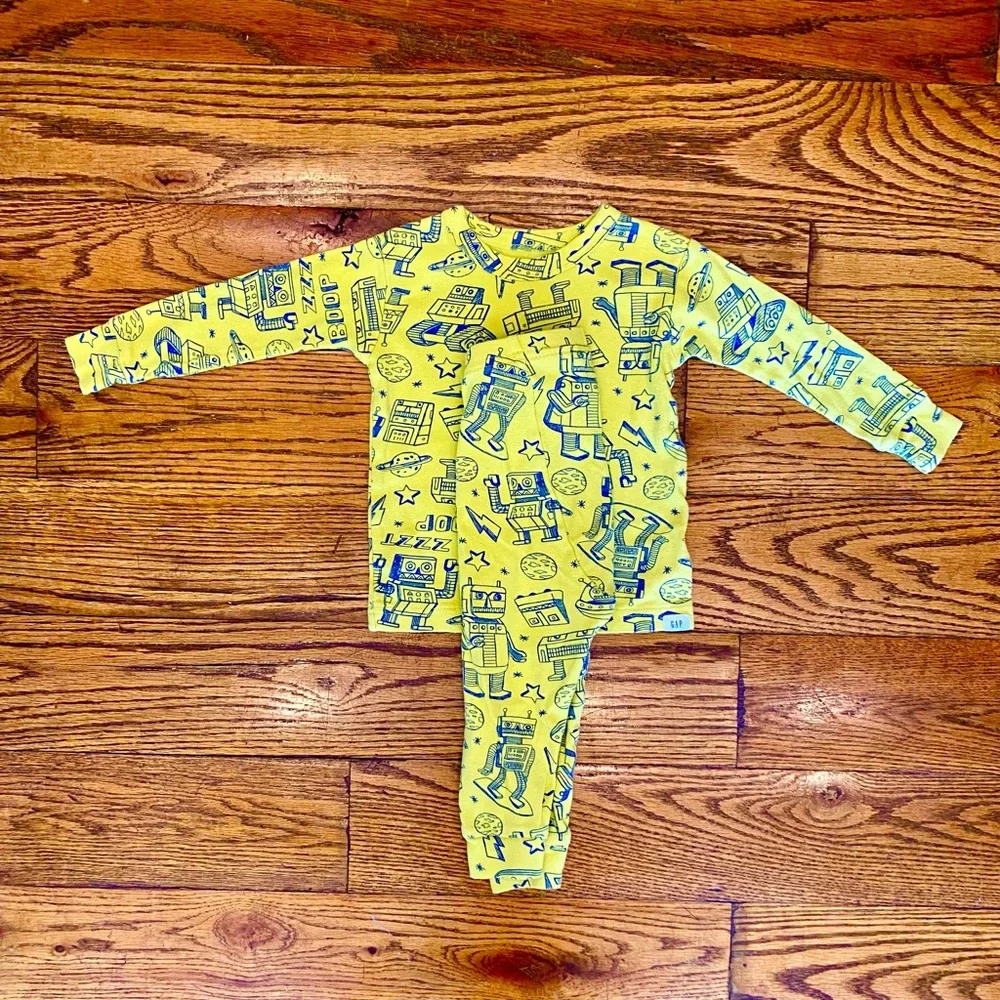 GAP - Yellow Pajama Set with Blue Robots - 12-18 mo